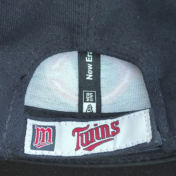 New Era MLB Minnesota Twins Authentic 100% Polyester Strap-on Hat Cap